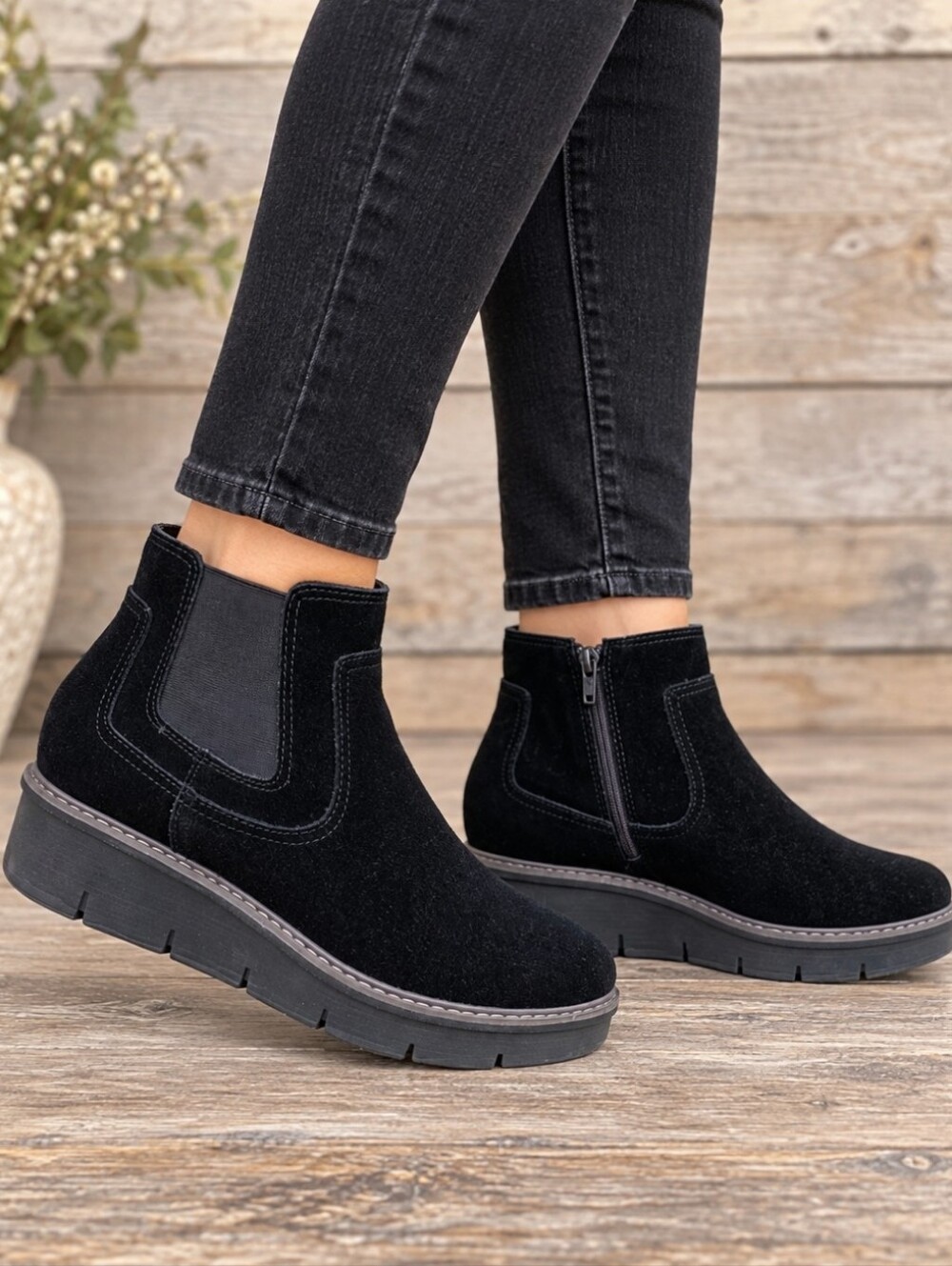 Clarks Airabell Style 90s Minimalist Revival Chelsea Comfort Ankle Boots 9.5W